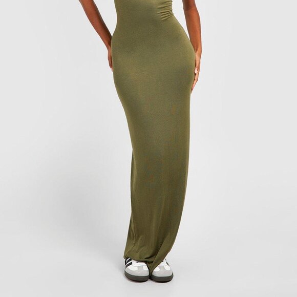 Boohoo maxi dress, khaki, size 4 - Picture 3 of 3